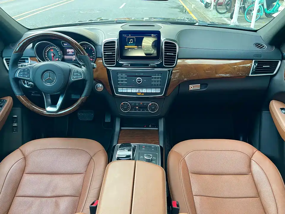 Mercedes-Benz GLS Mercedes-Benz GLS