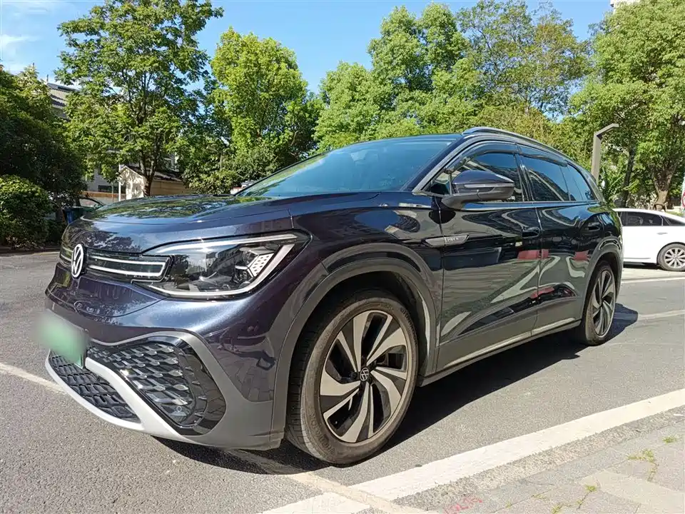 Volkswagen ID.6 CROZZ