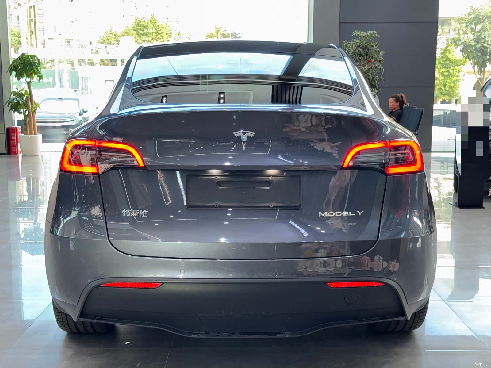 Tesla Model Y, 2021 9