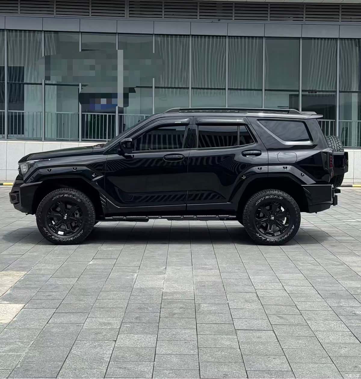 Tank 400, 2025 7