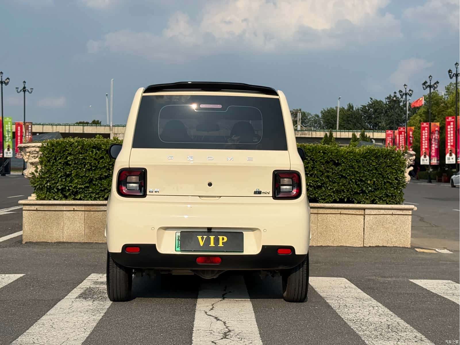 Geely Panda, 2025 8