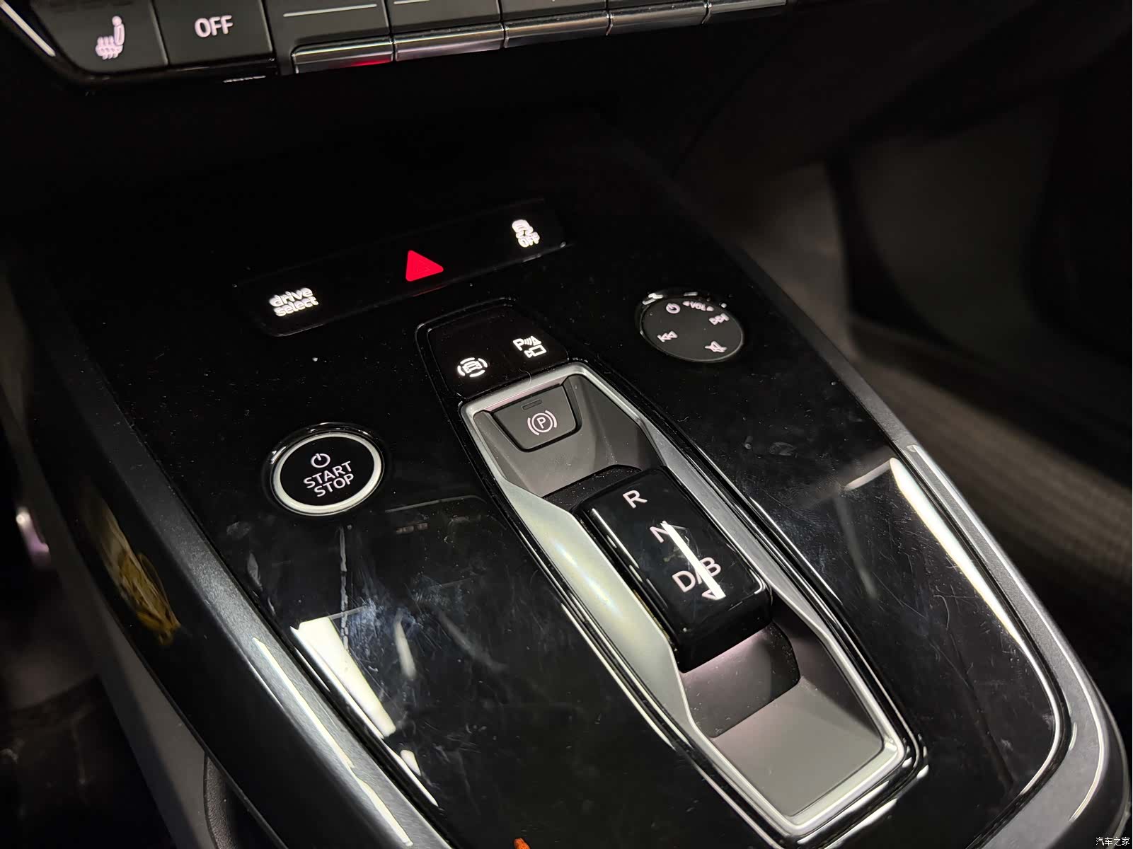 Audi Q4 e-tron, 2024 17