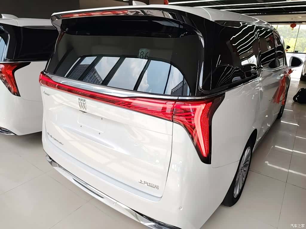 Buick Century, 2024 все фото