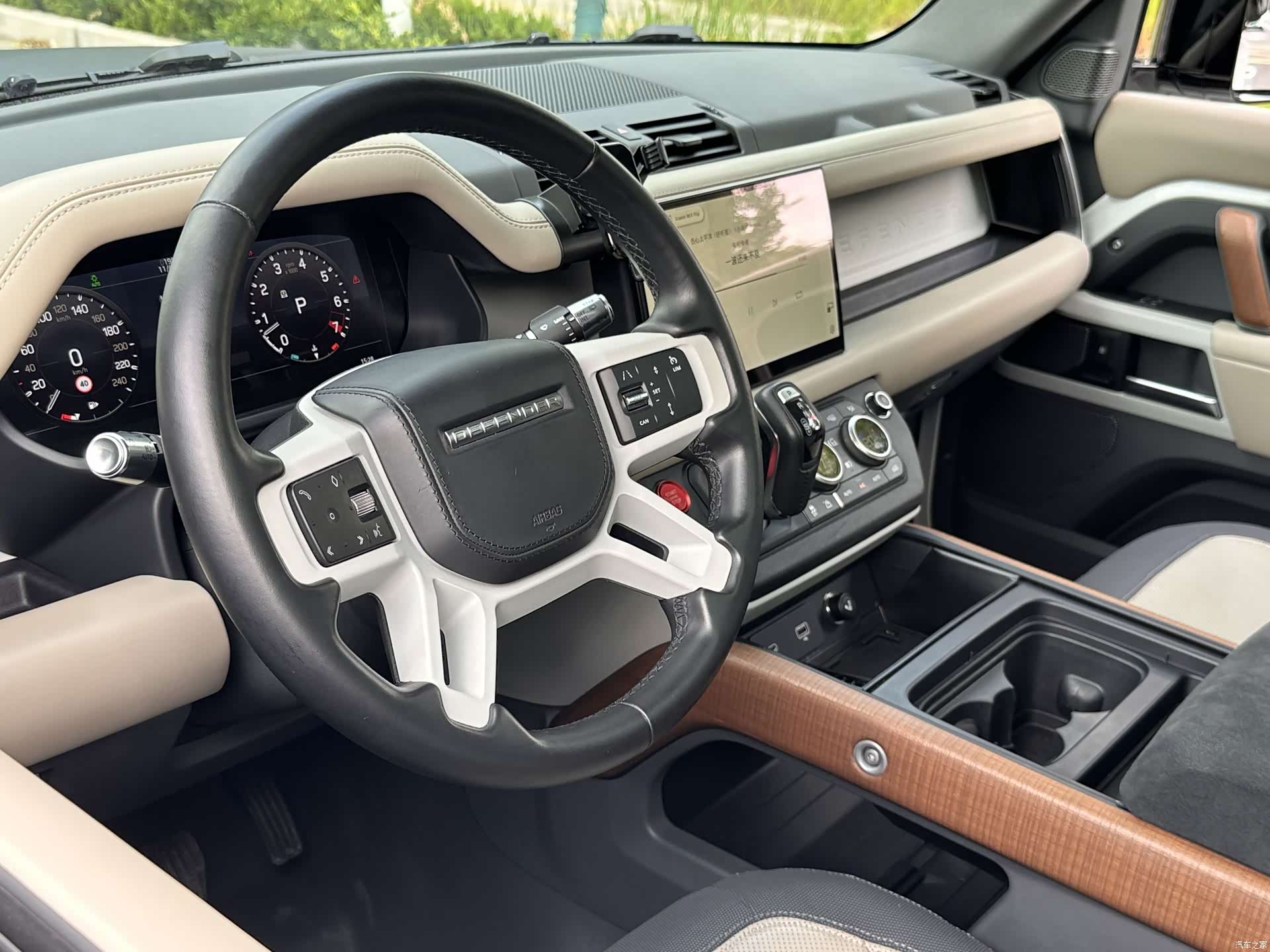 Land Rover Defender, 2021 17