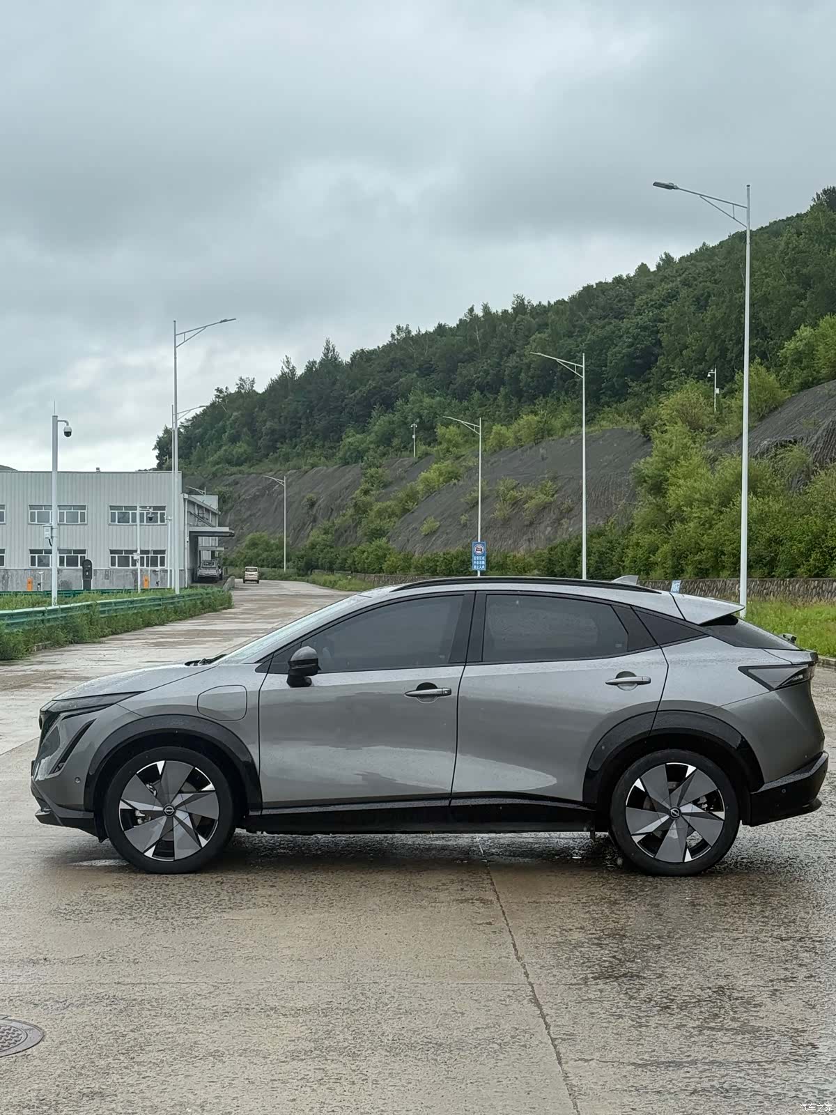 Nissan Ariya, 2023 3