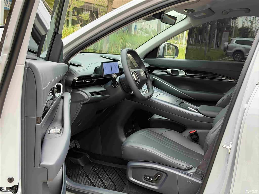 Geely Galaxy E5, 2026 7