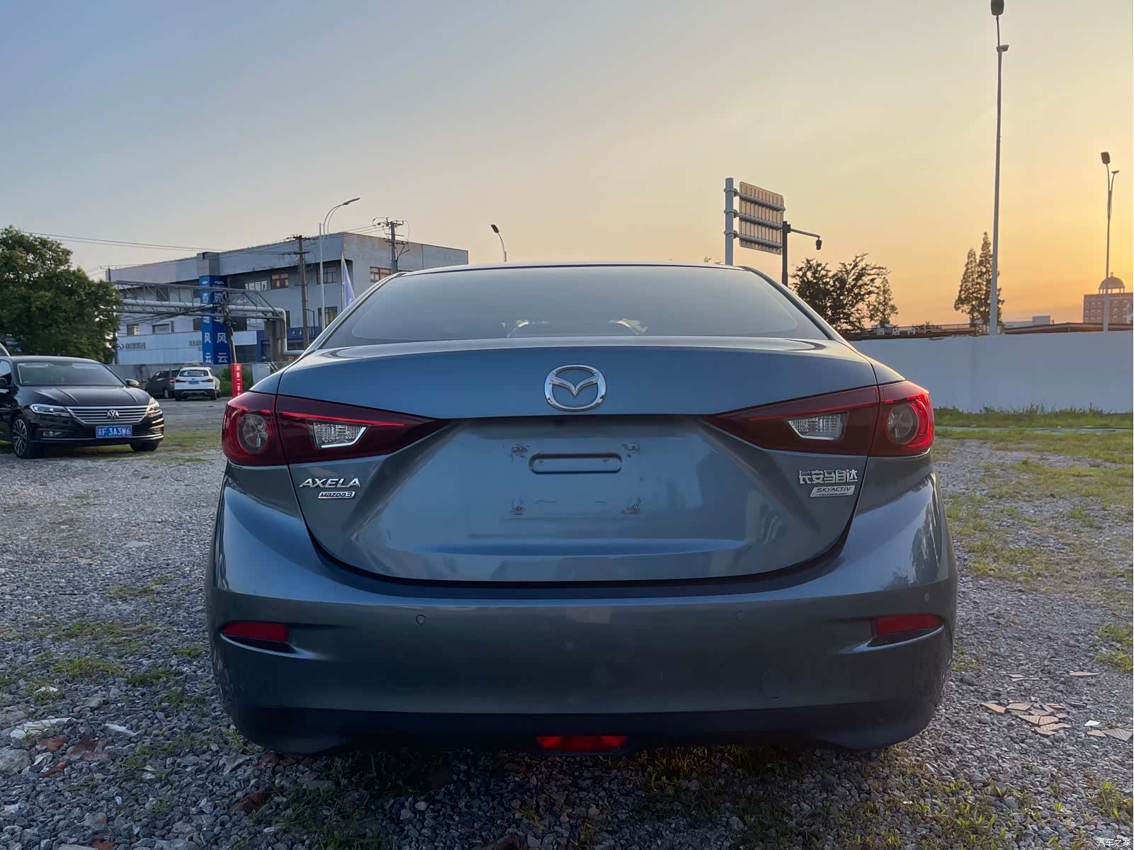 Mazda Mazda3, 2017 8