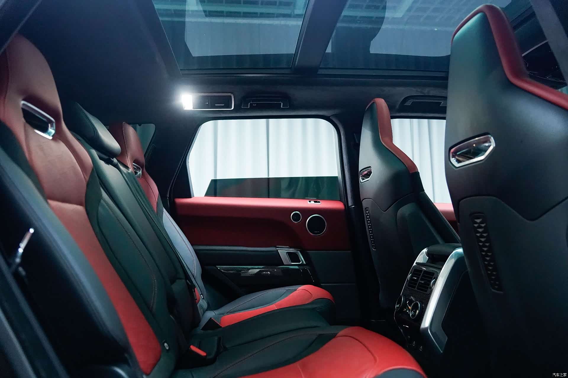 Land Rover Range Rover, 2023 13