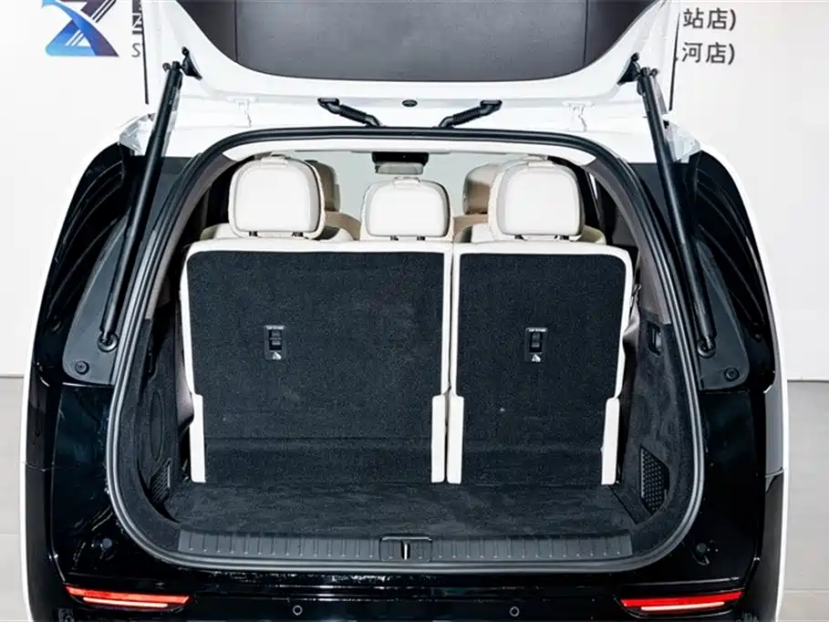 Li Auto Ideal MEGA
