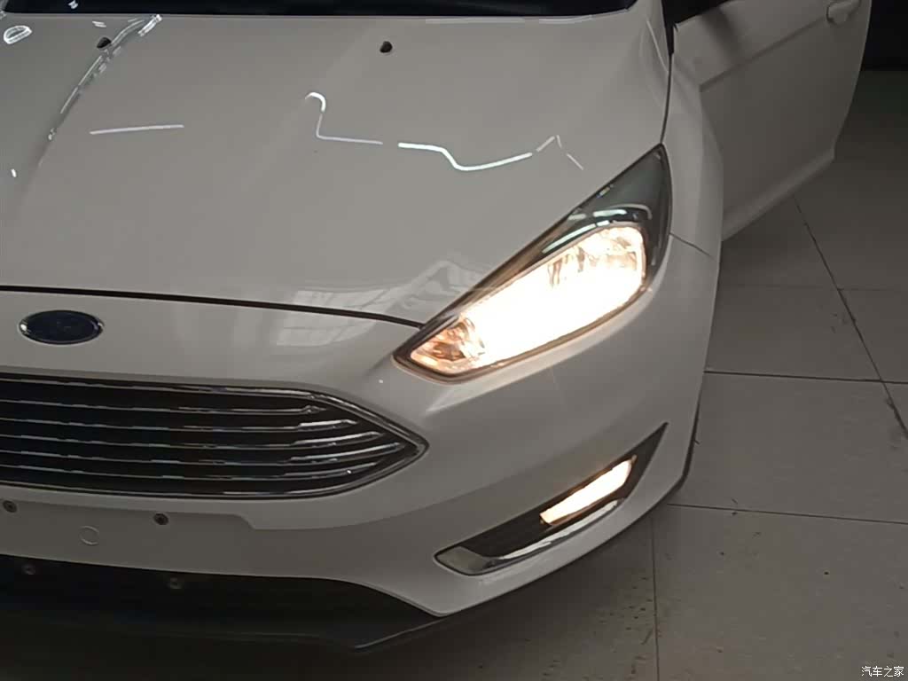 Ford Focus, 2015 23