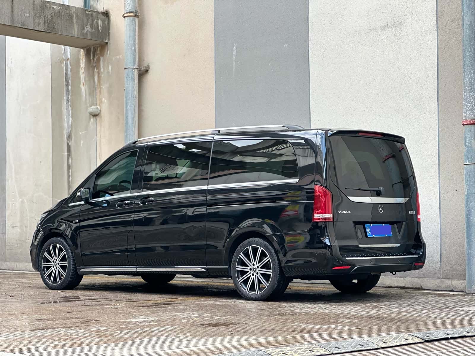 Mercedes-Benz V-Class, 2022 4