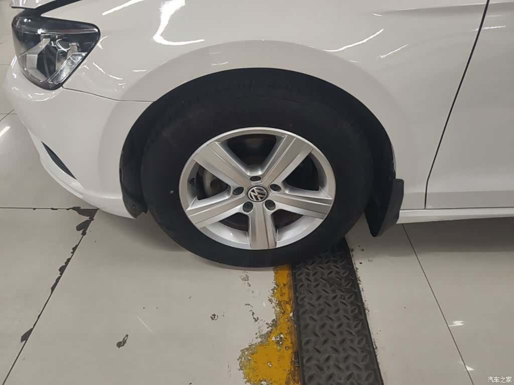 Volkswagen Lamando, 2017 23