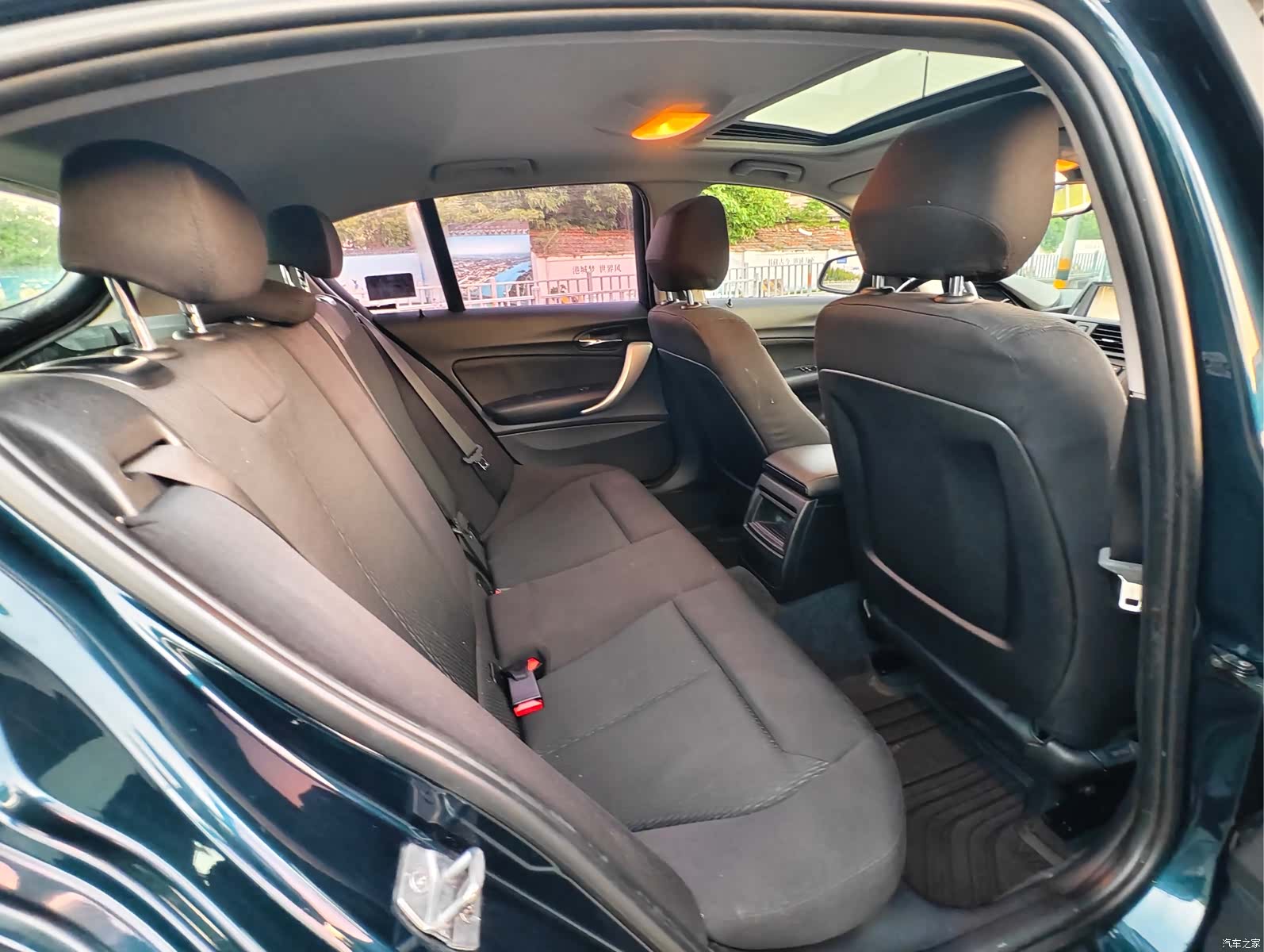 BMW 1 Series, 2012 8