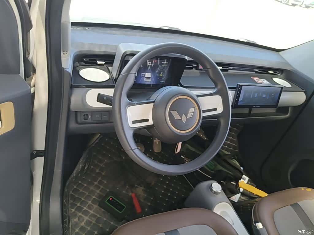 Wuling MINIEV, 2022 11
