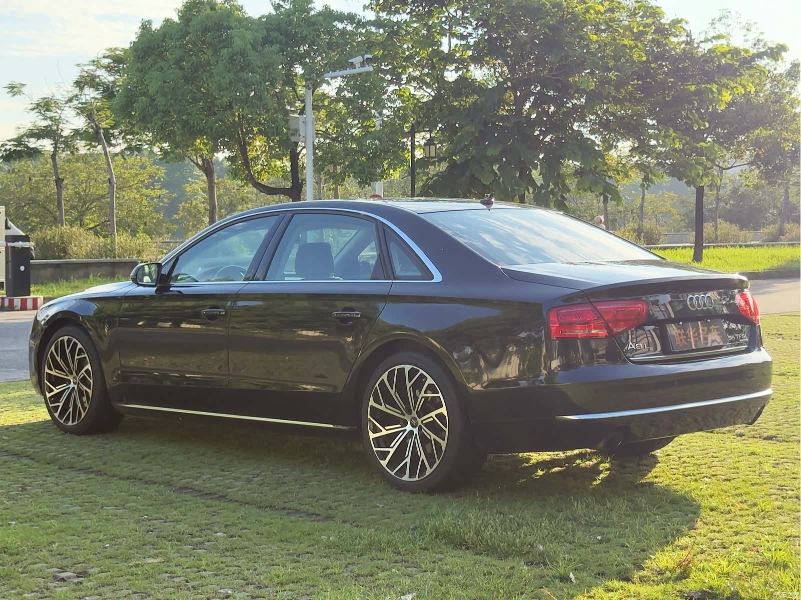 Audi A8L, 2013 9