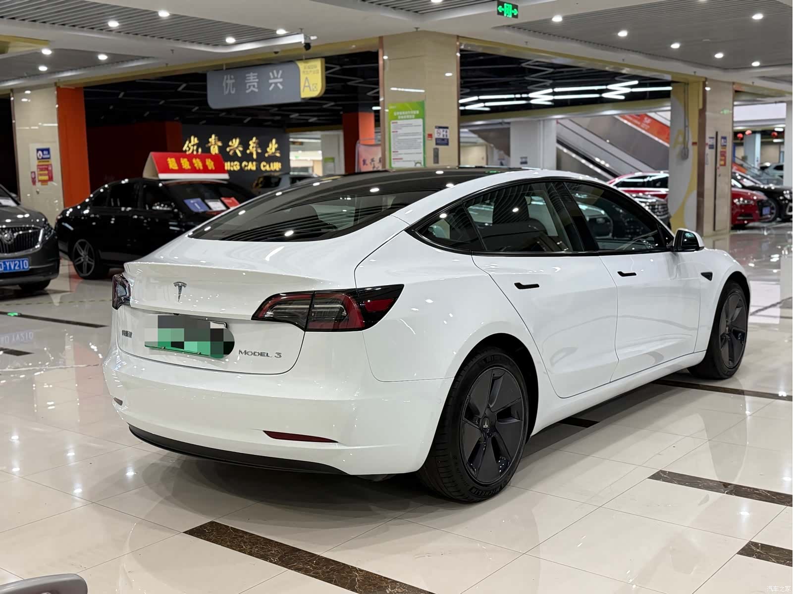Tesla Model 3, 2023 9