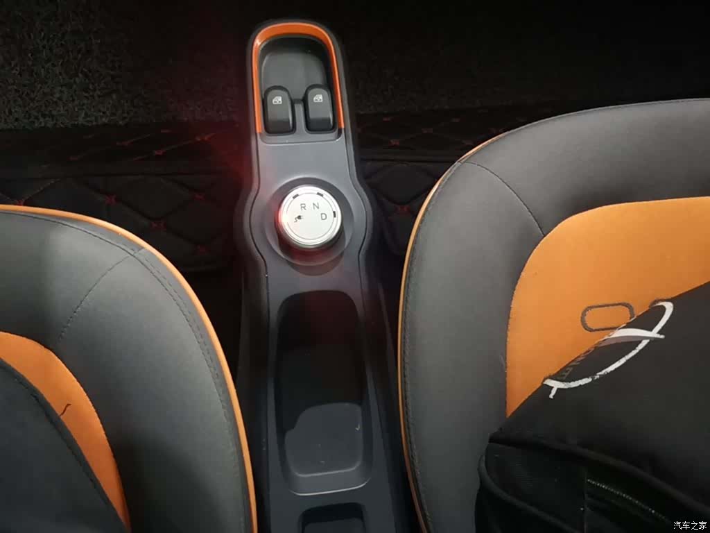 Wuling E100, 2018 14