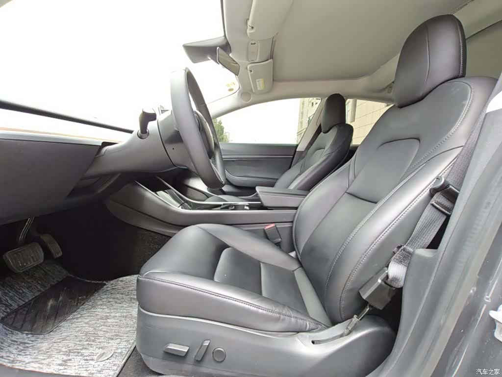 Tesla Model 3, 2020 11