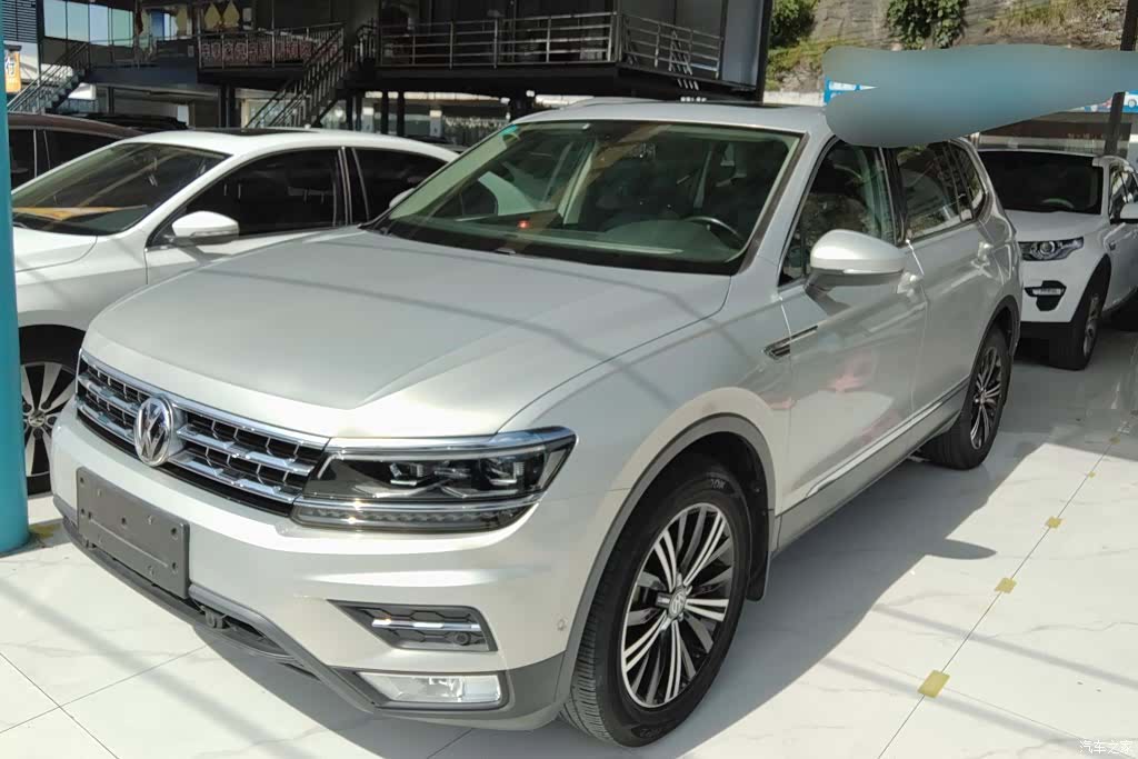 Volkswagen Tiguan L