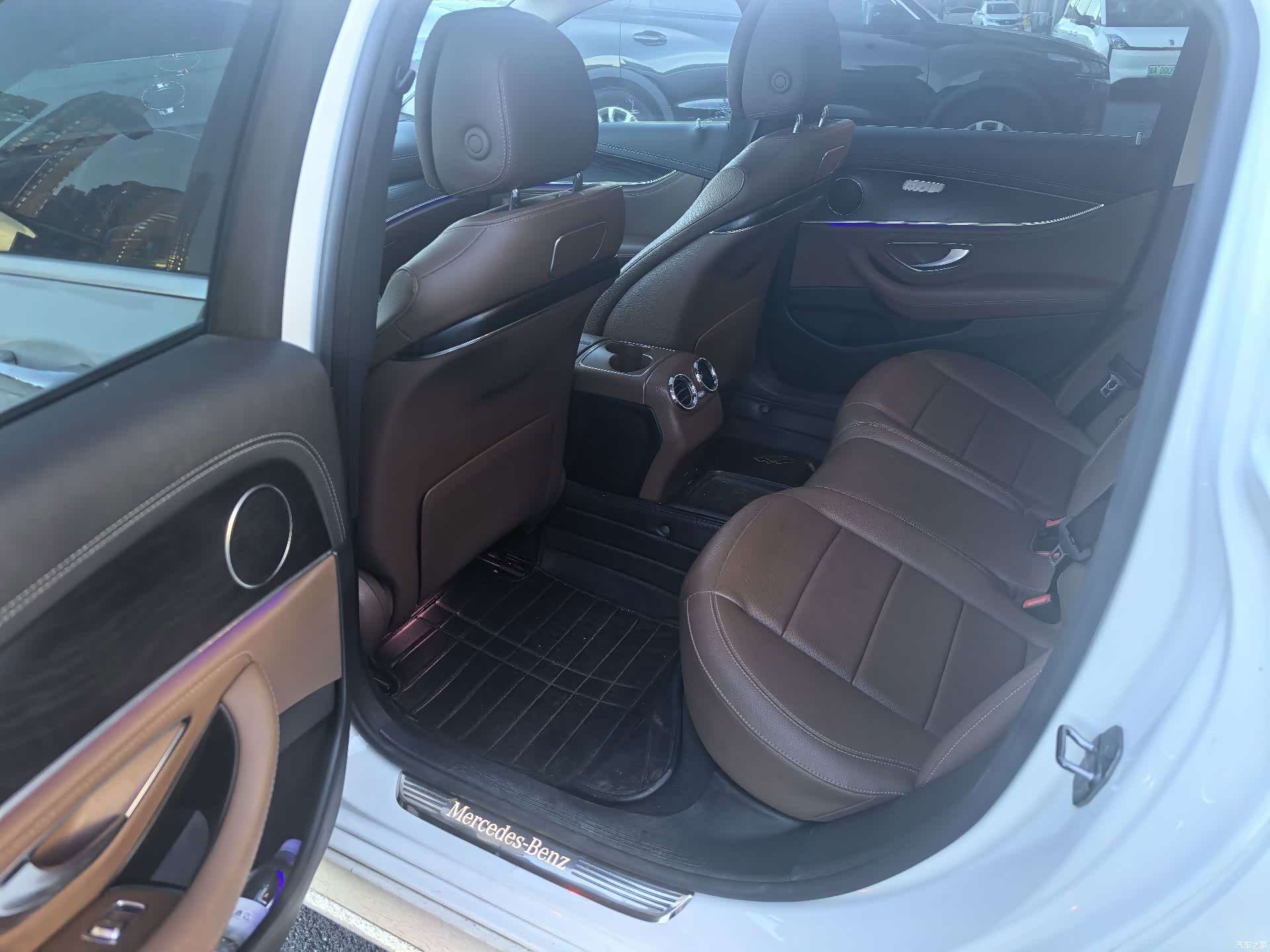 Mercedes-Benz E-Class, 2019 11