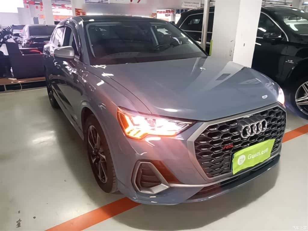 Audi Q3, 2023 4