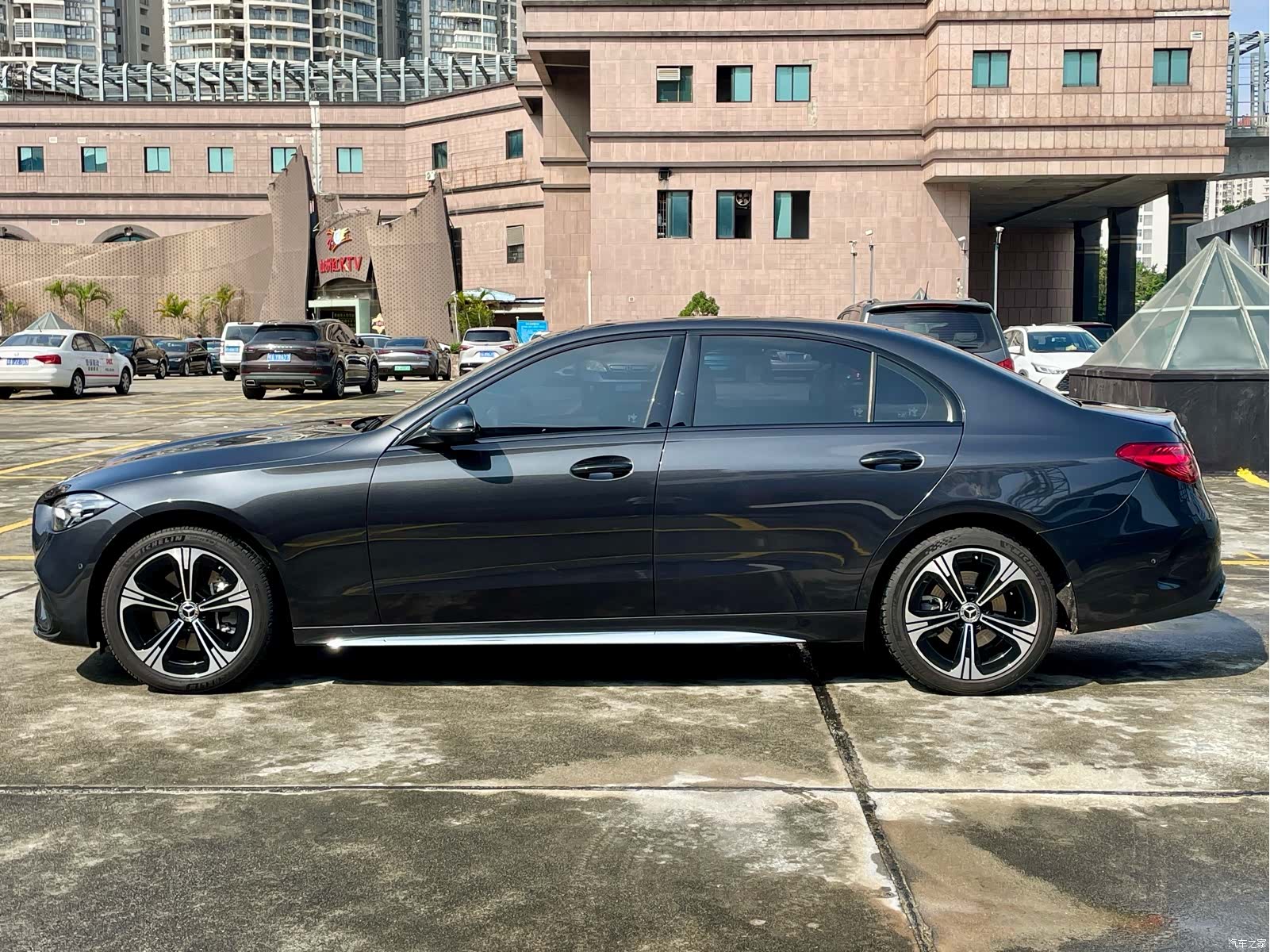 Mercedes-Benz C-Class, 2022 29