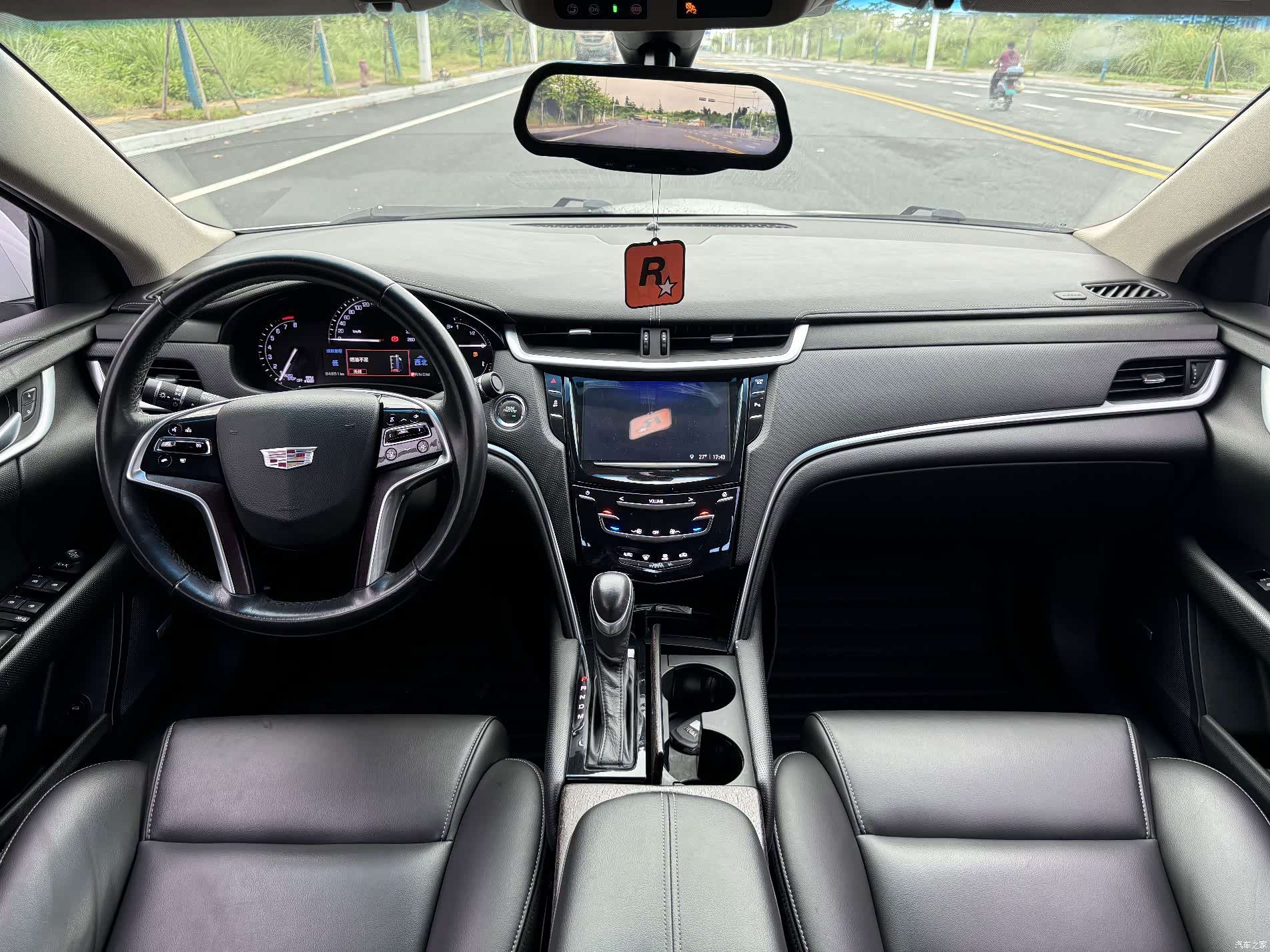 Cadillac XTS, 2018 8