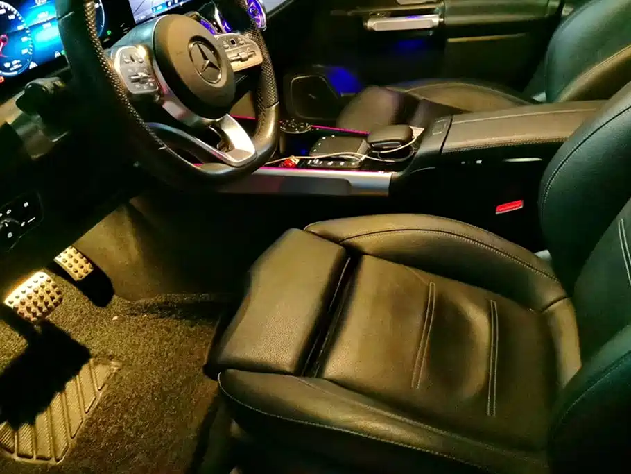 Mercedes-Benz EQB Mercedes-Benz EQB
