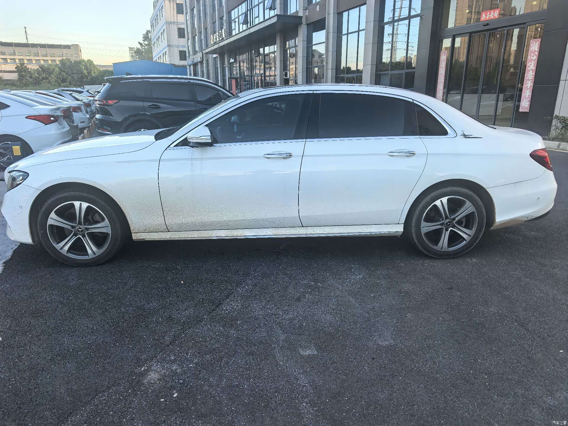 Mercedes-Benz E-Class, 2019 3