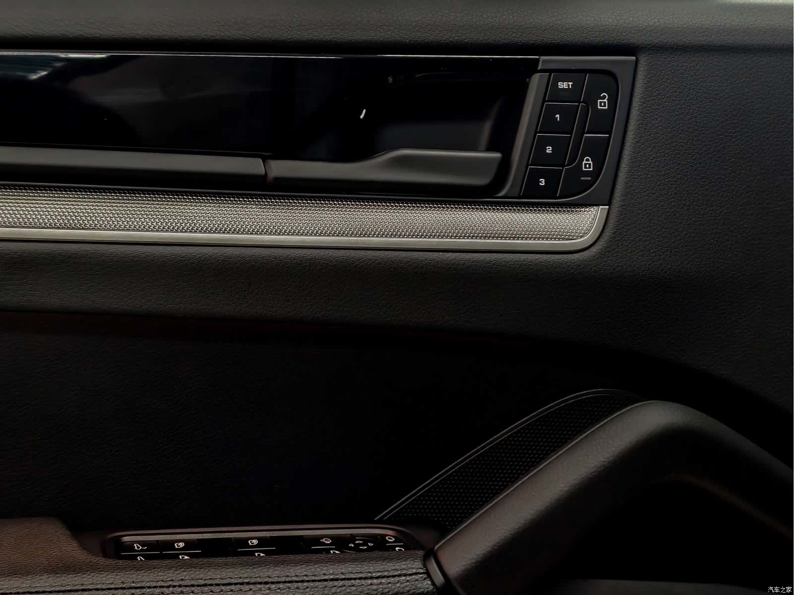 Porsche Cayenne, 2024 10