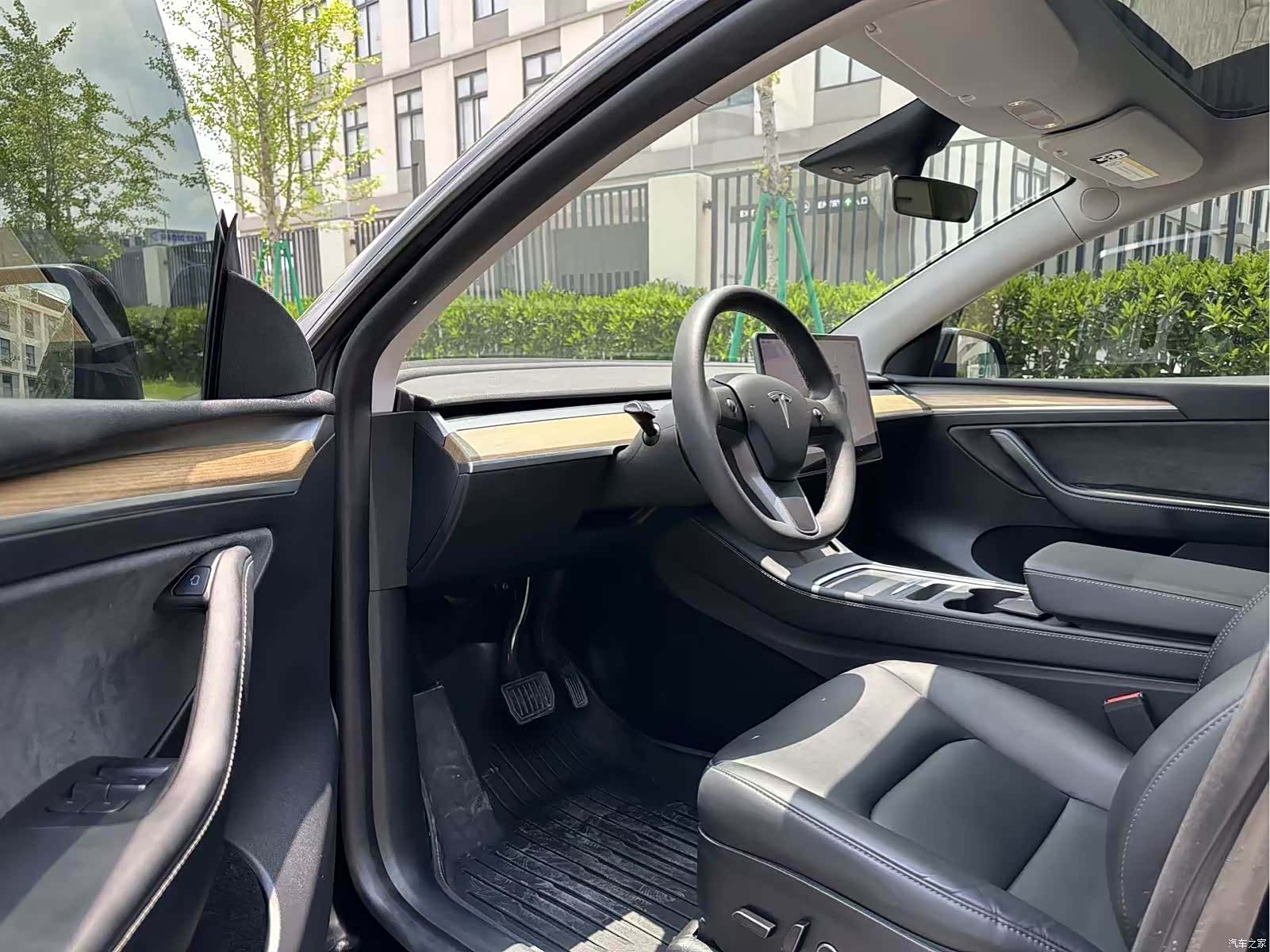 Tesla Model Y, 2022 4