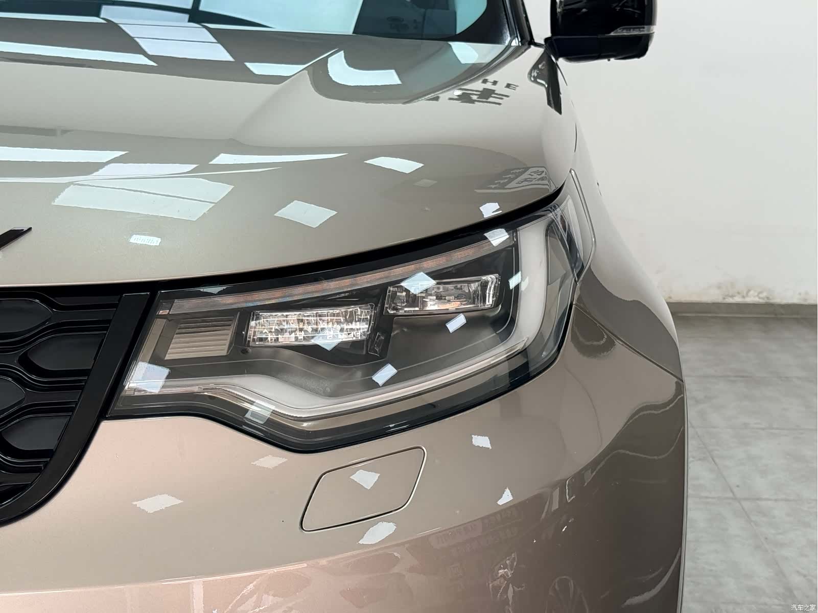 Land Rover Discovery, 2021 4