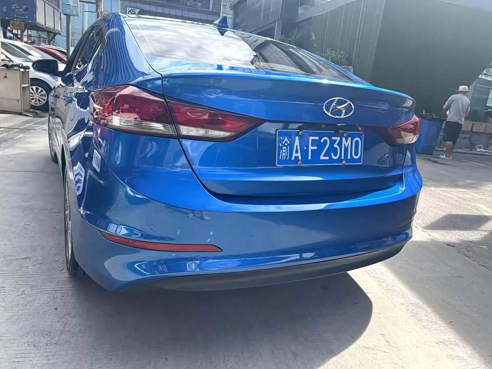 Hyundai Lead