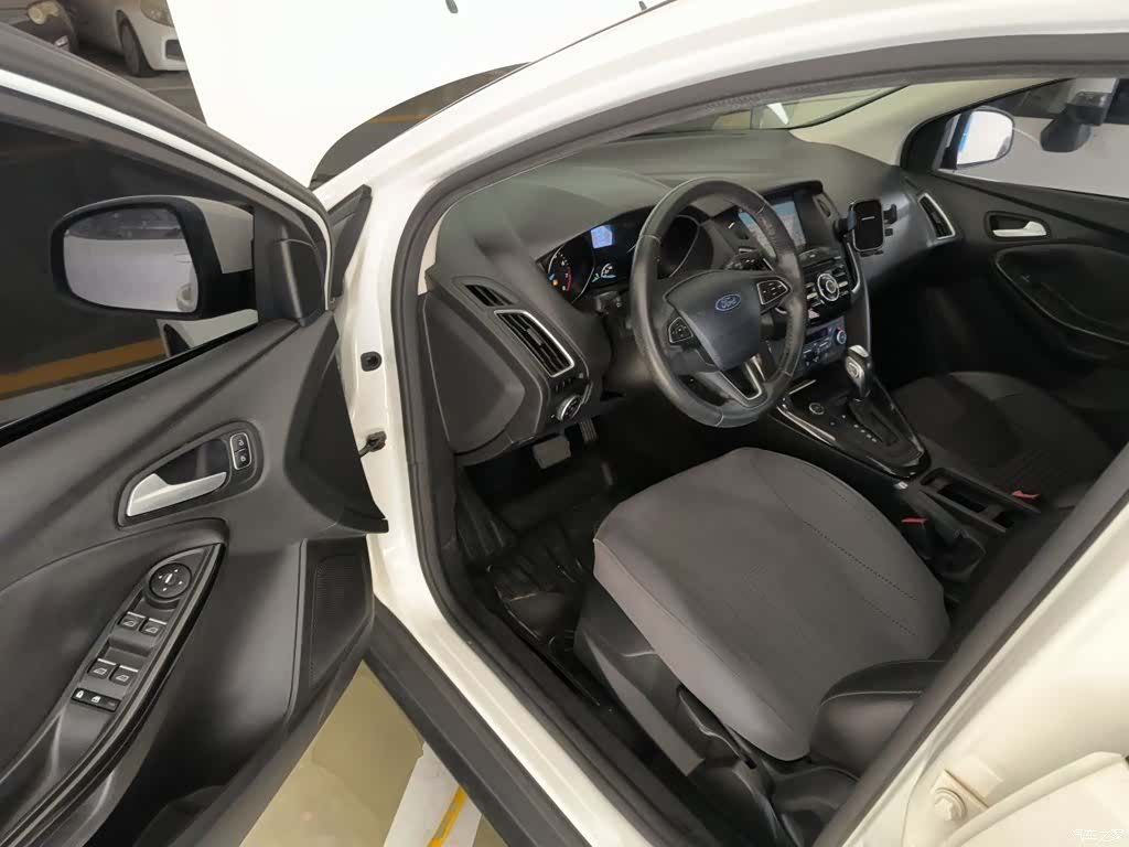 Ford Focus, 2017 13