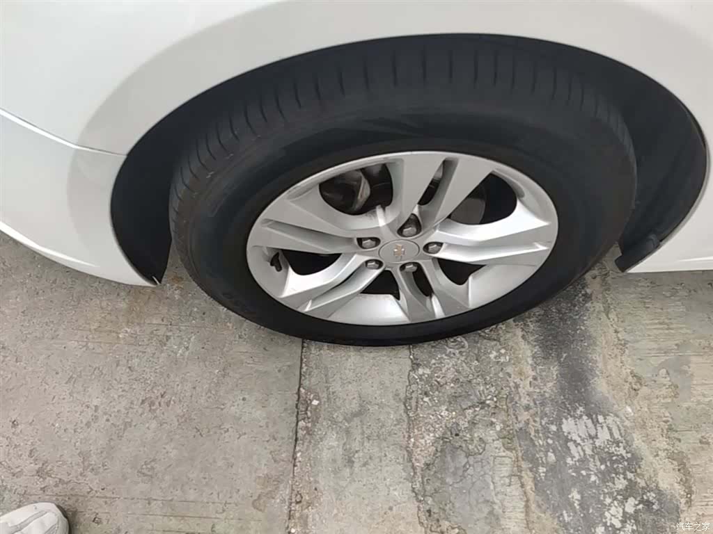 Chevrolet SE, 2016 23