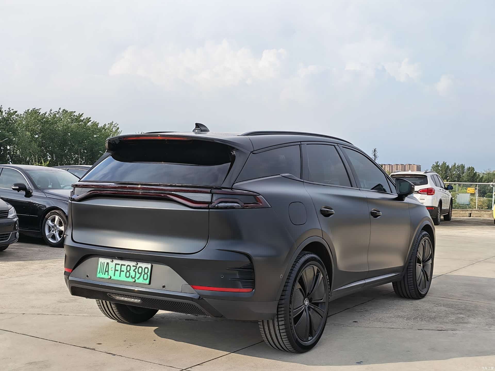 BYD Tang, 2022 все фото