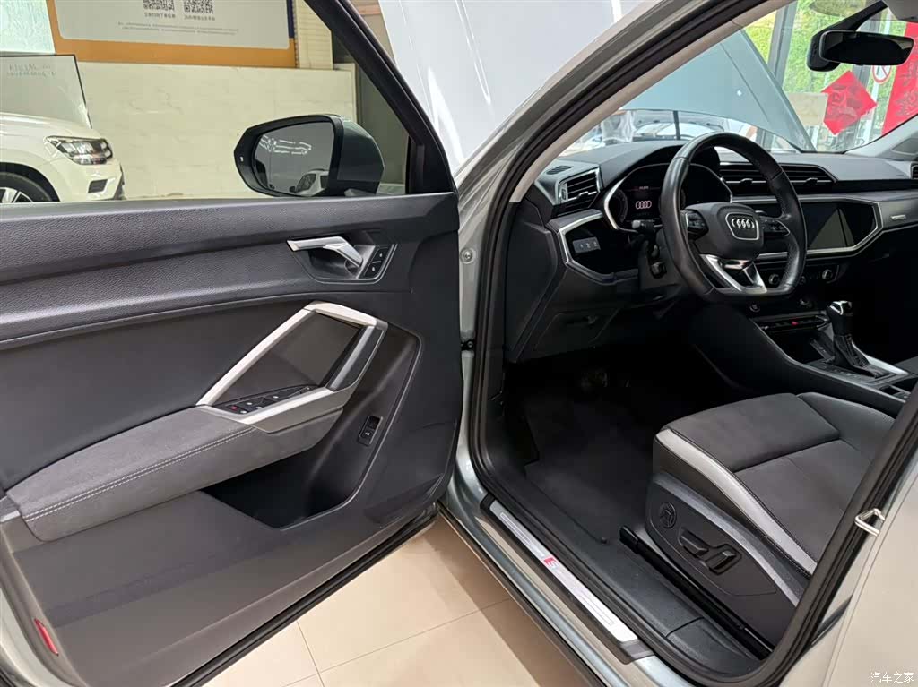 Audi Q3, 2022 8