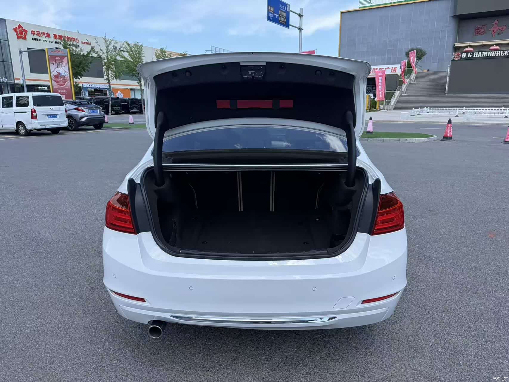 BMW 3 Series, 2015 14