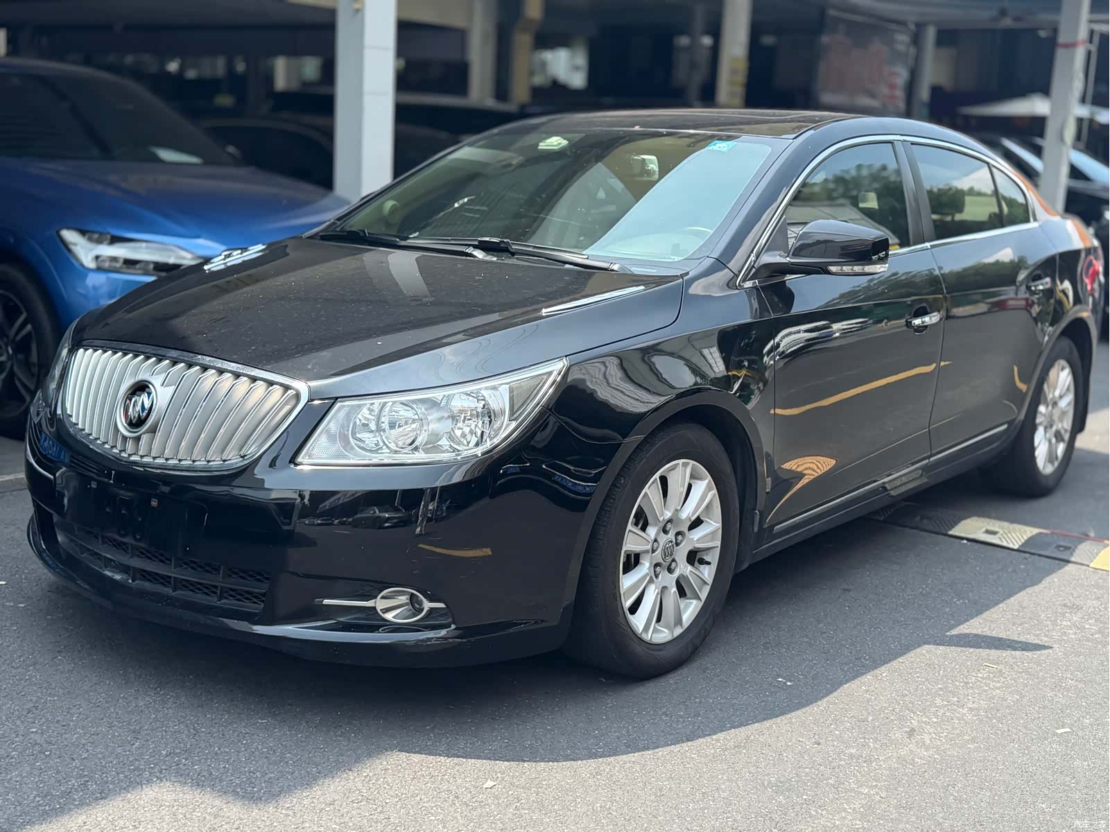 Buick LaCrosse, 2012 1
