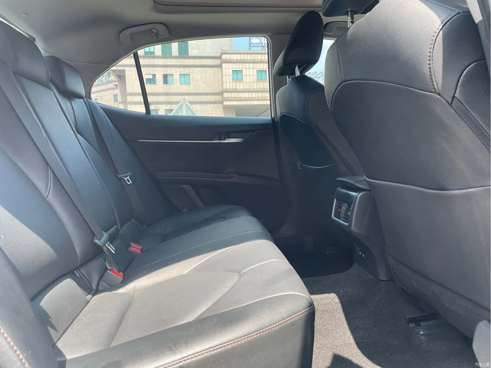 Toyota Camry, 2023 13