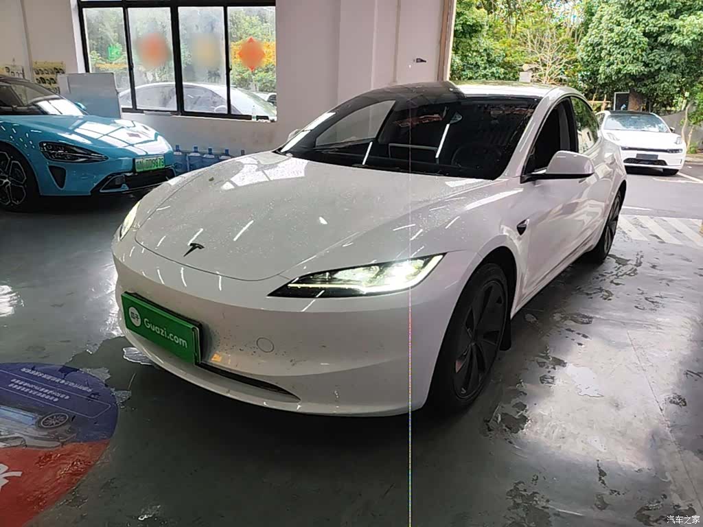 Tesla Model 3, 2025 2