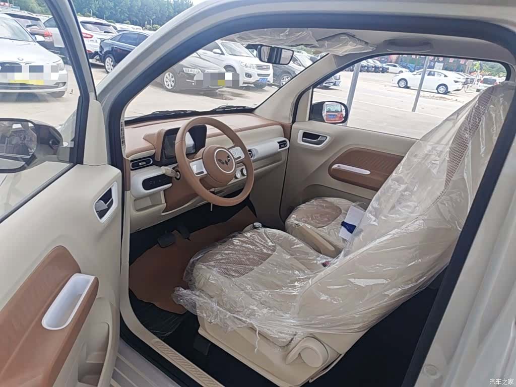 Wuling MINIEV, 2026 16