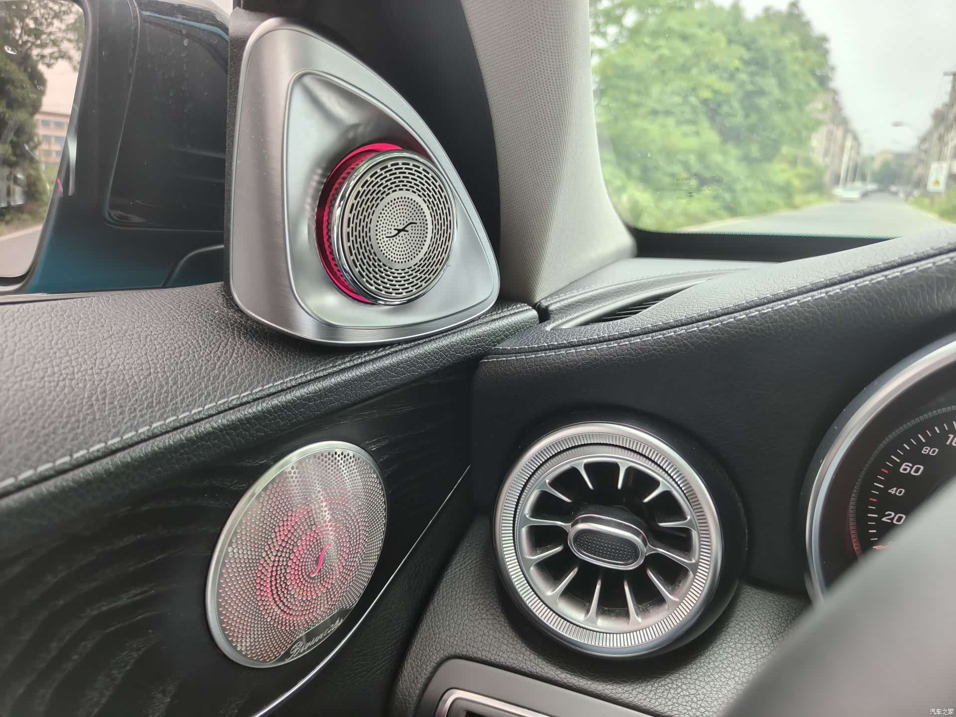 Mercedes-Benz C-Class, 2019 11
