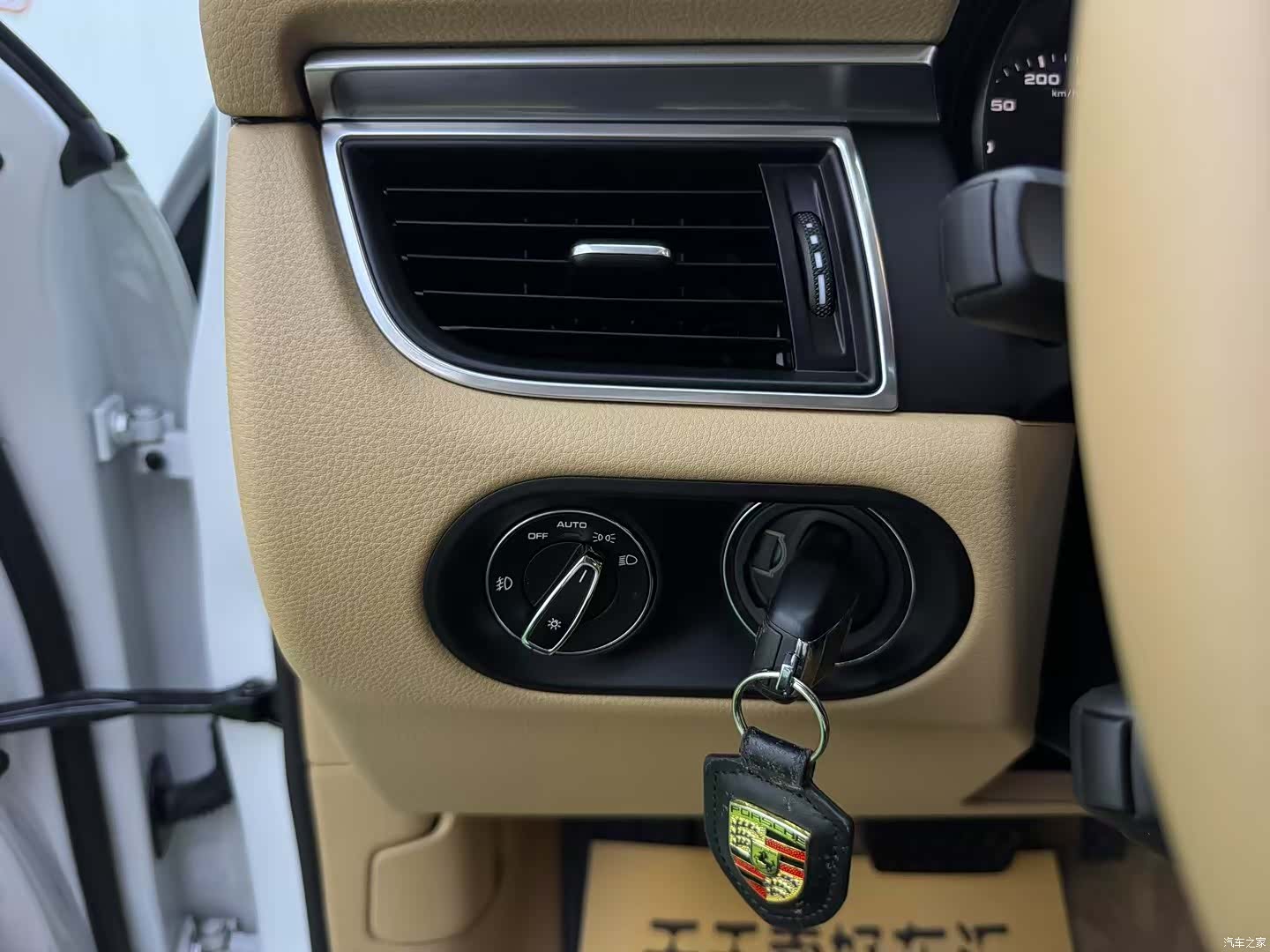 Porsche Macan, 2016 17