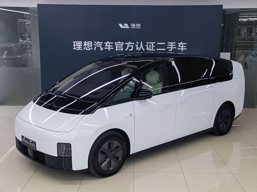 Li Auto MEGA 2025 Home