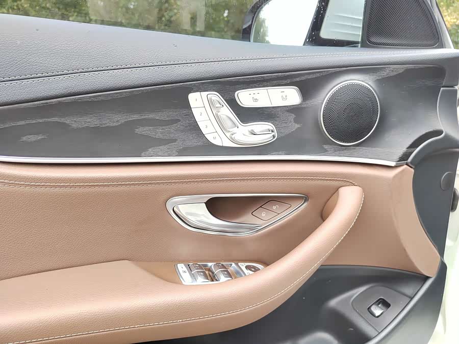 Mercedes-Benz E-Class 2016, фото 23