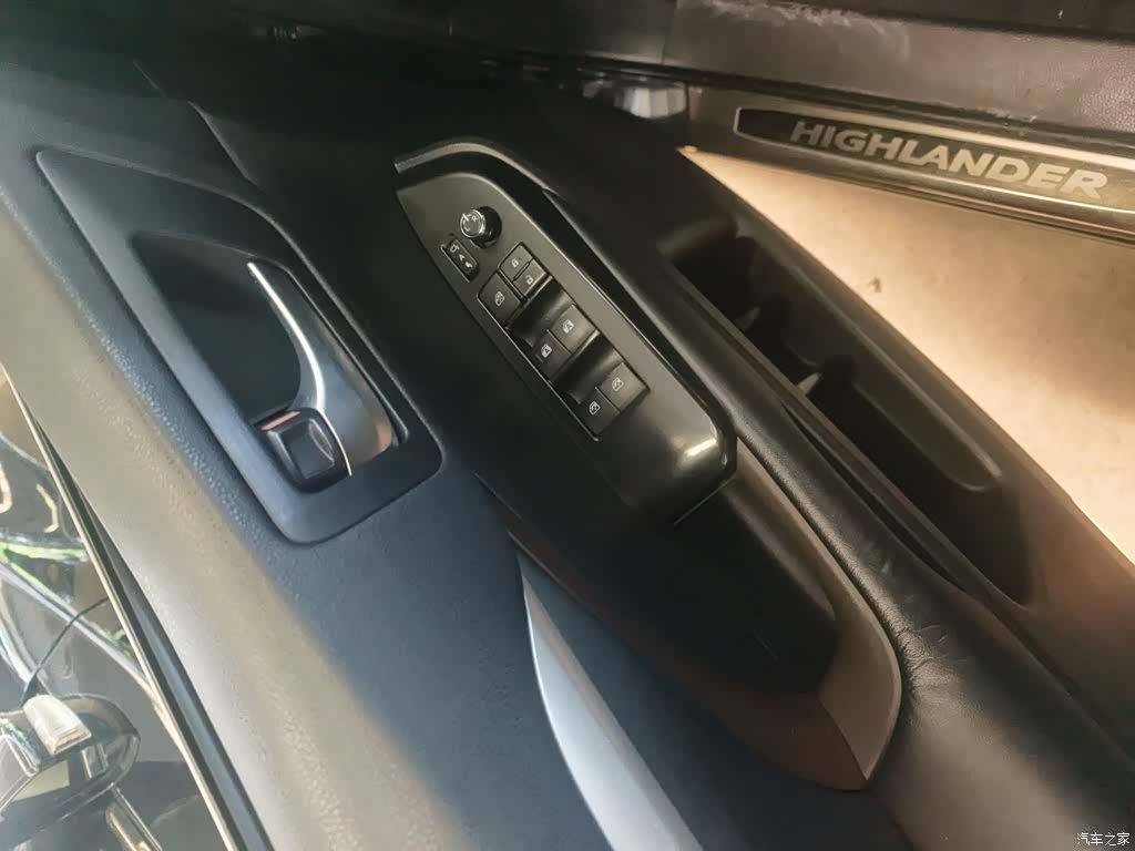 Toyota Highlander, 2019 все фото