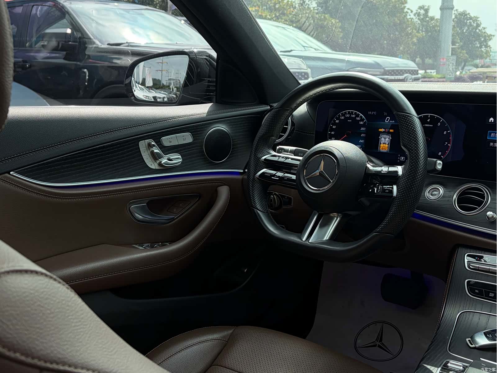 Mercedes-Benz E-Class, 2022 17