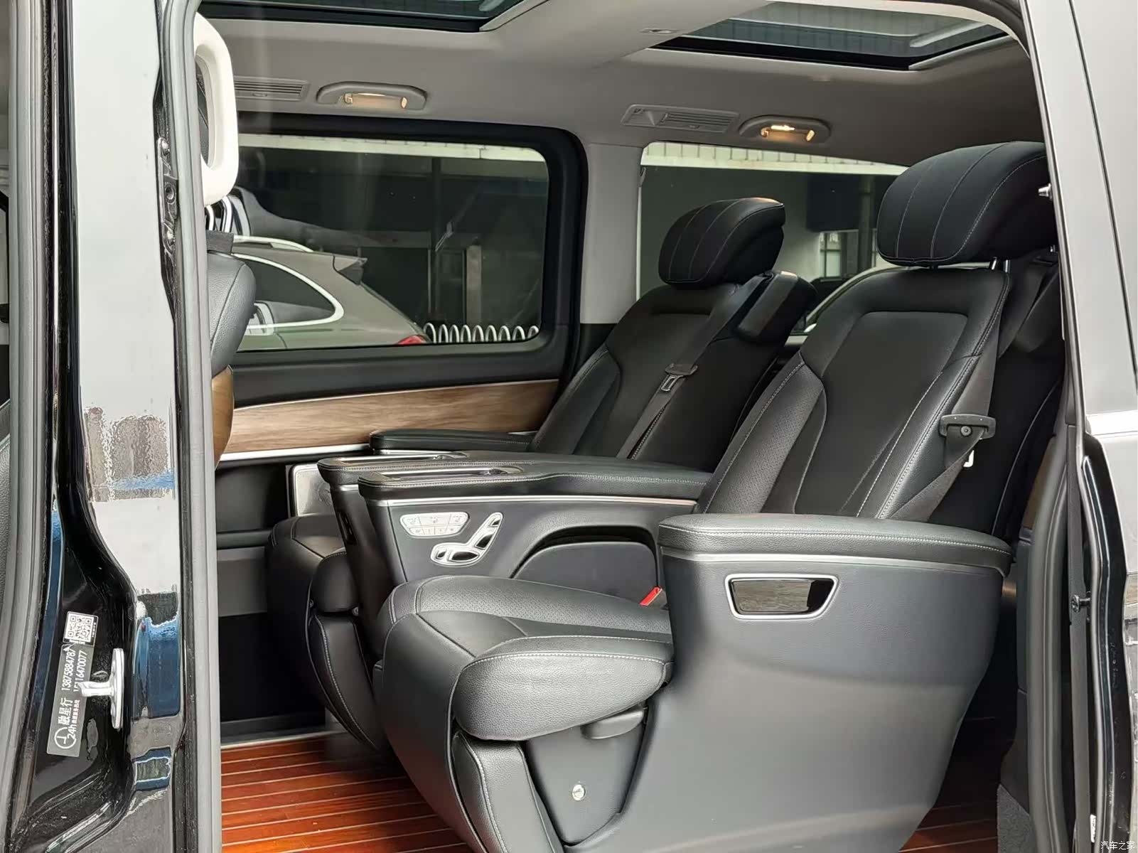 Mercedes-Benz V-Class, 2024 все фото