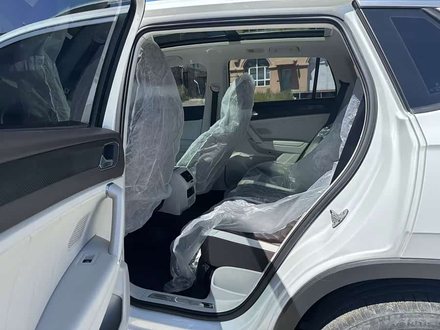 Volkswagen Tayron 2022, фото 15